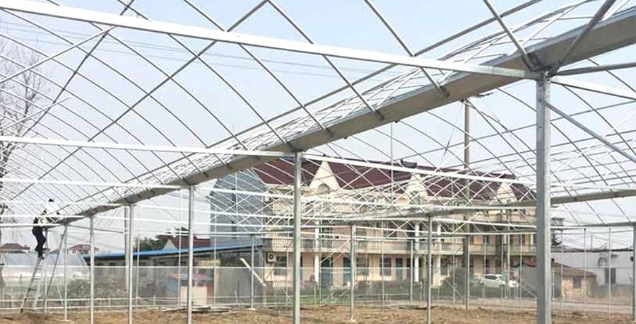polycarbonate plastic for greenhouse manufacture